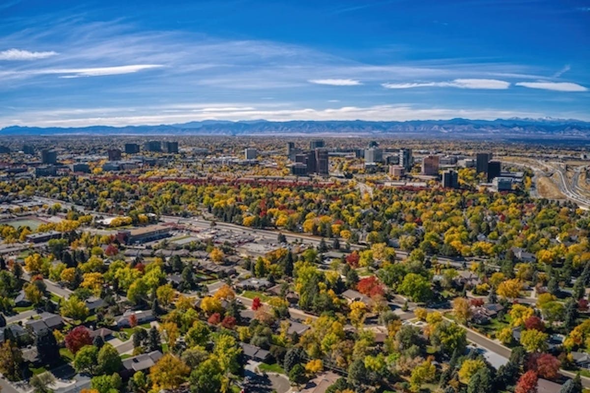 Aurora Colorado residential neighborhoods and city view