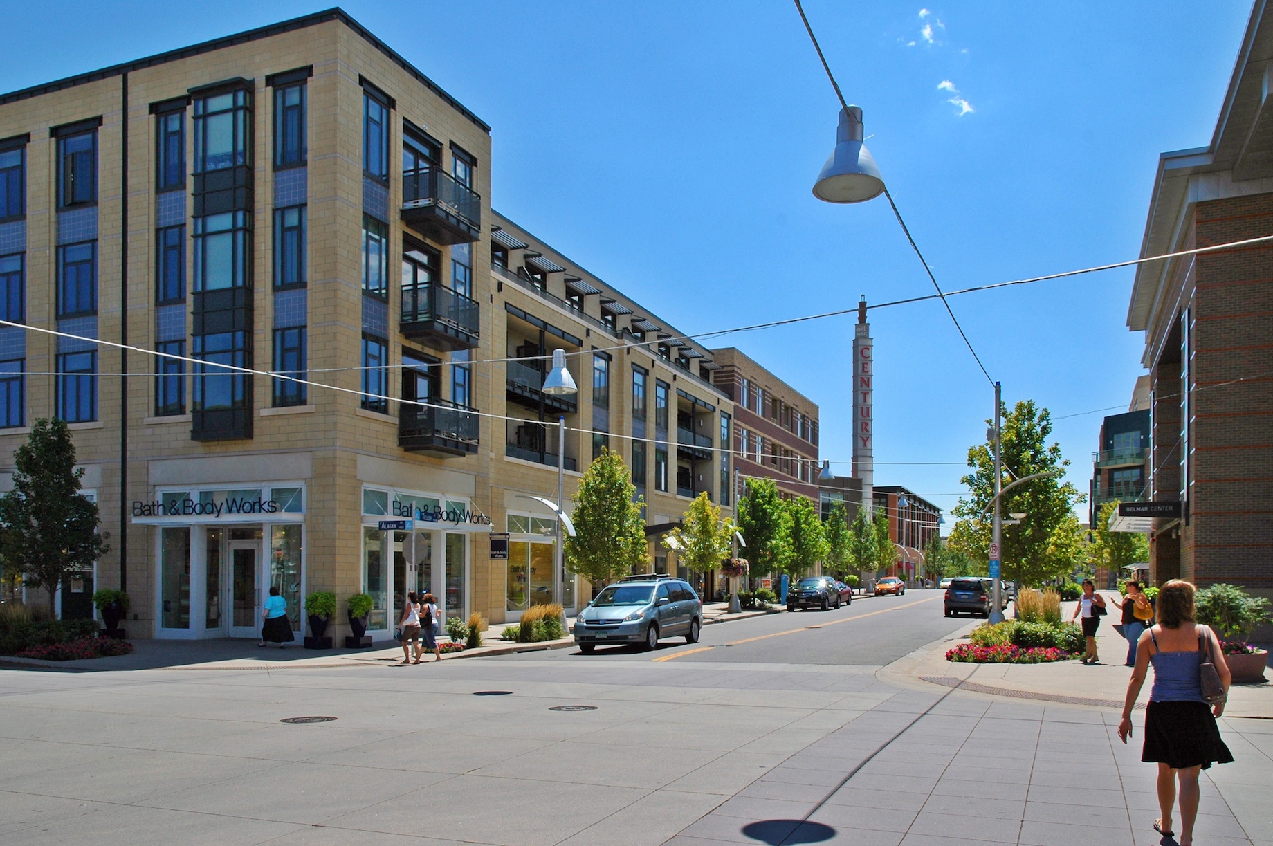Lakewood Colorado Belmar shopping and dining district